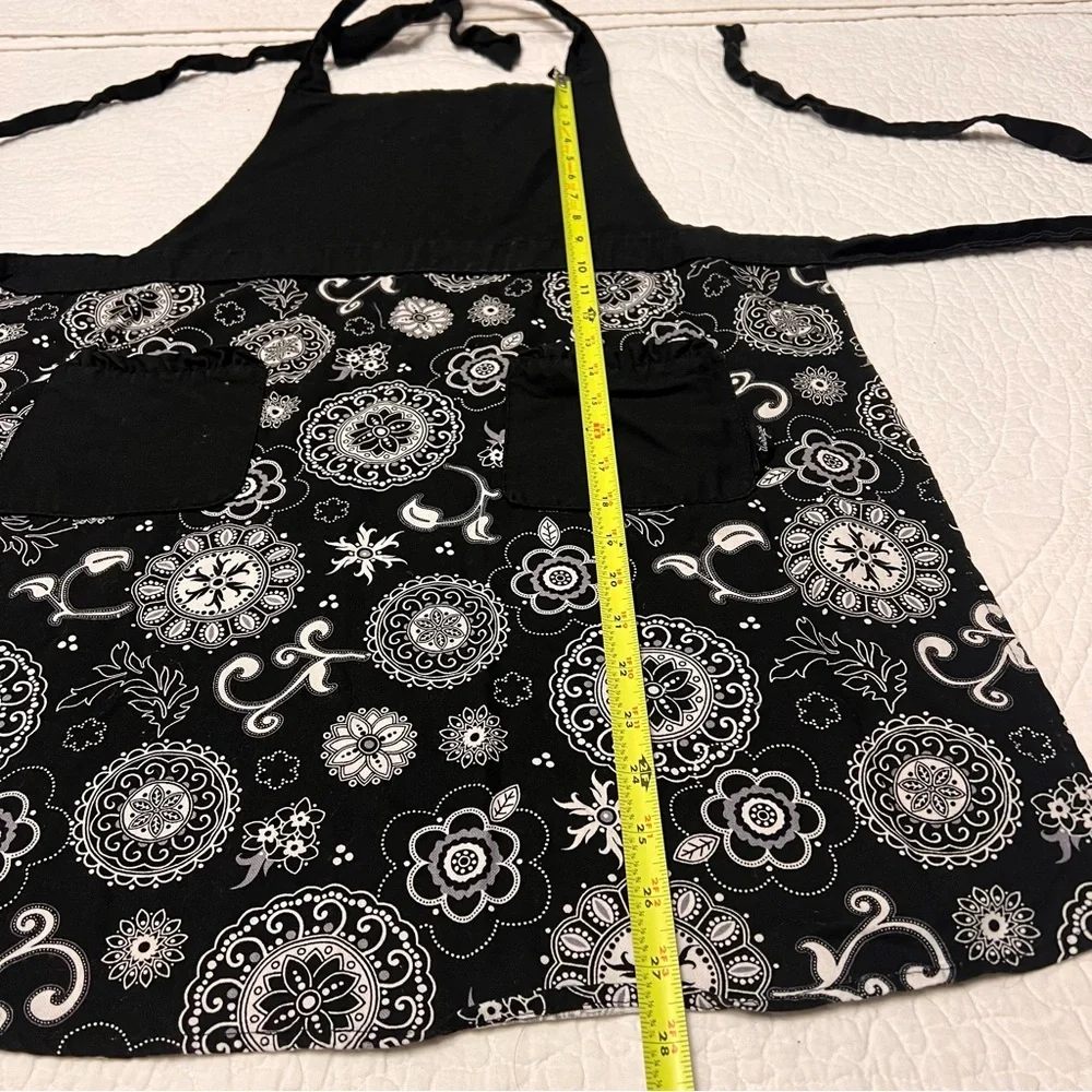 Thirty-One Black Cotton Mandala Print Kitchen Apron Women’s One Size new cond